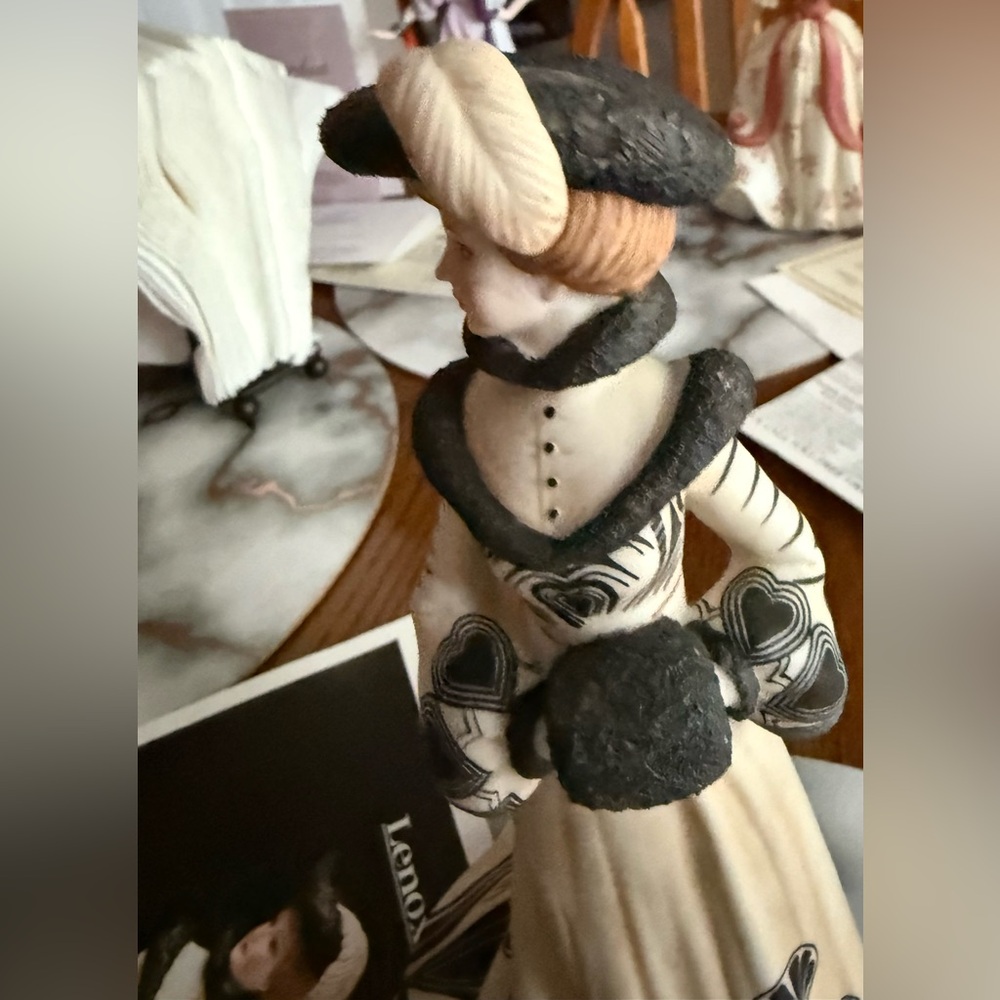 Lenox “ Tea at the Ritz” - Picture 5 of 8